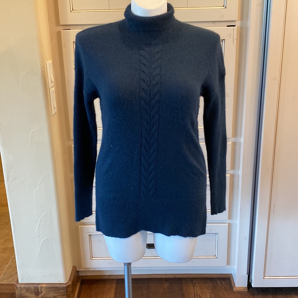 Warm, cozy sweater!
